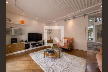 Casa à venda com 4 quartos, 560m² em Alto de Pinheiros, São Paulo