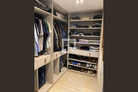 Casa de condomínio à venda com 341m², 3 quartos e 4 vagas