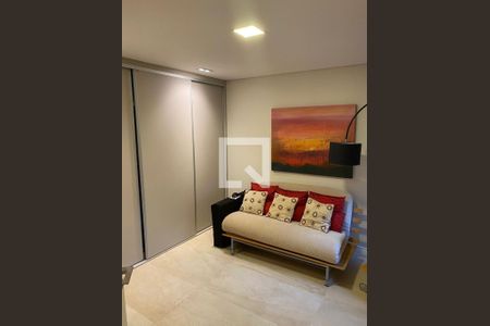 Casa de Condomínio à venda com 3 quartos, 341m² em Santo Amaro, São Paulo