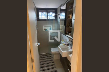 Casa de Condomínio à venda com 3 quartos, 341m² em Santo Amaro, São Paulo