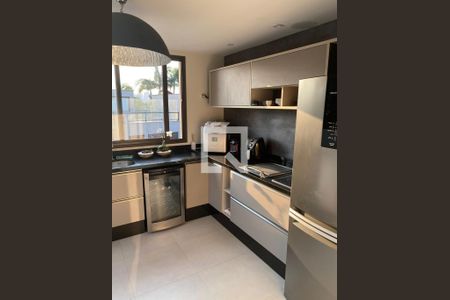 Casa de condomínio à venda com 341m², 3 quartos e 4 vagas