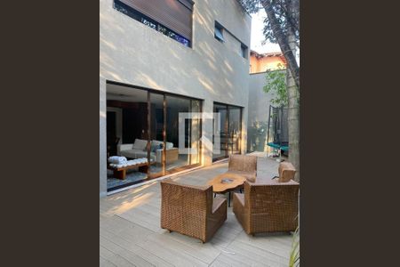 Casa de Condomínio à venda com 3 quartos, 341m² em Santo Amaro, São Paulo