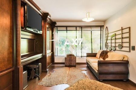 Casa de Condomínio à venda com 4 quartos, 700m² em Brooklin, São Paulo