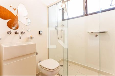 Casa à venda com 543m², 4 quartos e 2 vagas