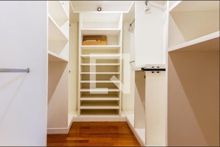 Casa à venda com 543m², 4 quartos e 2 vagas