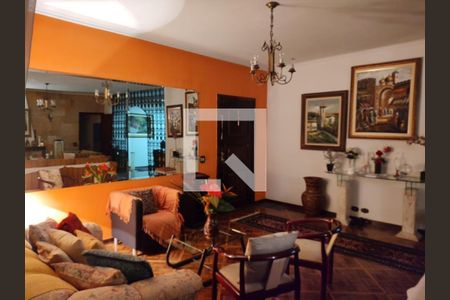 Casa à venda com 4 quartos, 426m² em Boaçava, São Paulo