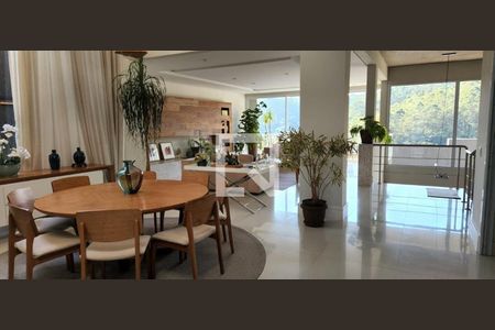 Casa à venda com 700m², 4 quartos e 6 vagas