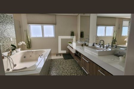 Casa à venda com 700m², 4 quartos e 6 vagas