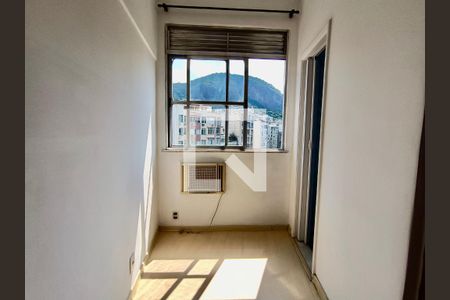 Studio de kitnet/studio à venda com 1 quarto, 26m² em Copacabana, Rio de Janeiro