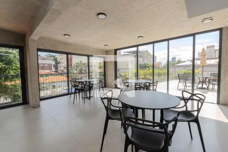 Studio para alugar com 25m², 1 quarto e sem vagaÁrea comum - Salão de festas