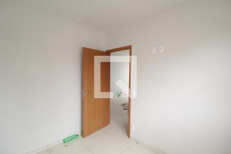 Quarto 1 de apartamento para alugar com 2 quartos, 45m² em Jardim Holanda, Uberlândia