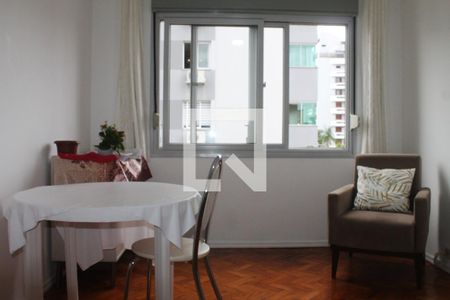Sala de apartamento à venda com 2 quartos, 71m² em Morro do Espelho, São Leopoldo