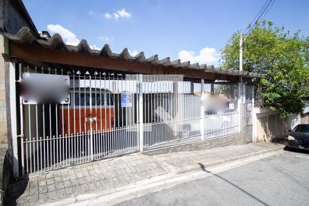 Casa à venda com 178m², 2 quartos e 3 vagas Casa à venda com 178m², 2 quartos e 3 vagasFachada