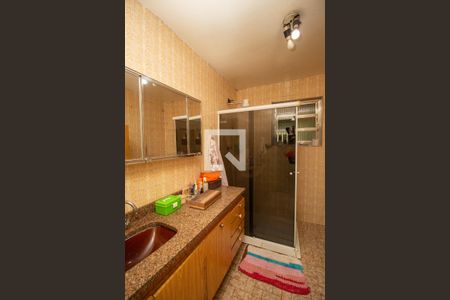 Casa à venda com 178m², 2 quartos e 3 vagas Casa à venda com 178m², 2 quartos e 3 vagasBanheiro