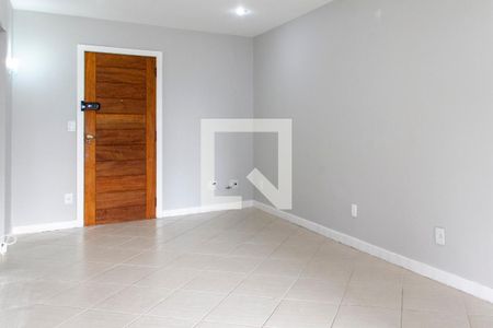 Sala de apartamento para alugar com 1 quarto, 58m² em Barra da Tijuca, Rio de Janeiro