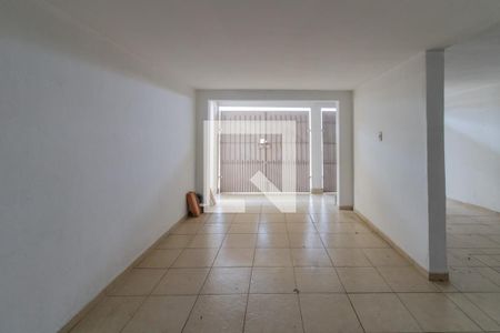 Casa para alugar com 160m², 2 quartos e 2 vagas Casa para alugar com 160m², 2 quartos e 2 vagasGaragem