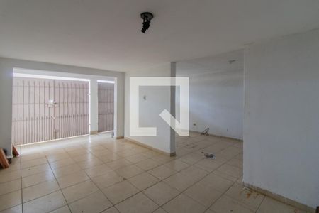Casa para alugar com 160m², 2 quartos e 2 vagas Casa para alugar com 160m², 2 quartos e 2 vagasGaragem