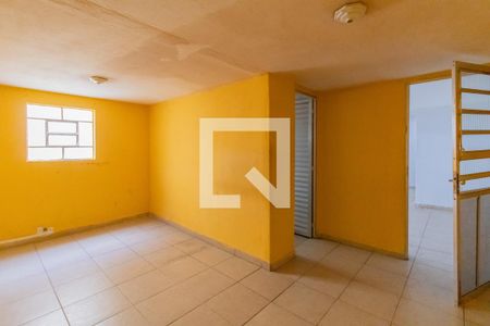 Casa para alugar com 160m², 2 quartos e 2 vagas Casa para alugar com 160m², 2 quartos e 2 vagasEdicula Garagem