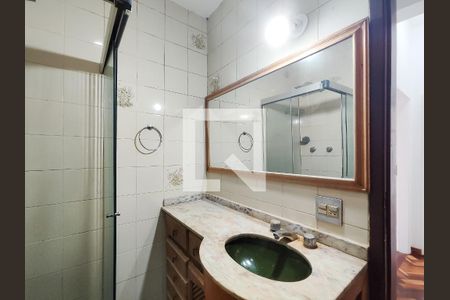 Apartamento à venda com 72m², 2 quartos e 1 vagaBanheiro Corredor