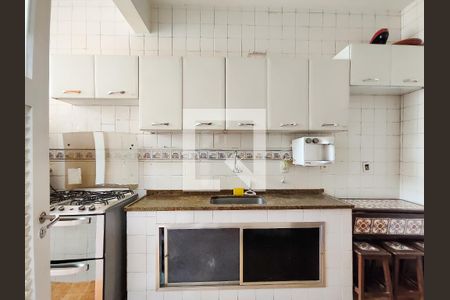 Apartamento à venda com 72m², 2 quartos e 1 vagaCozinha e Área de Serviço