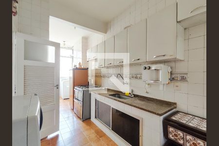 Apartamento à venda com 72m², 2 quartos e 1 vagaCozinha e Área de Serviço
