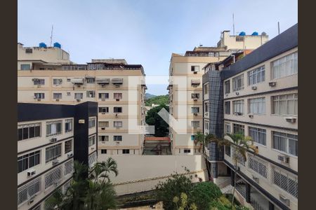 Apartamento à venda com 72m², 2 quartos e 1 vagaCozinha e Área de Serviço