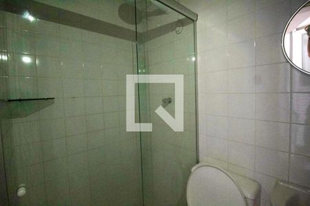 Casa de condomínio à venda com 340m², 4 quartos e 4 vagasBanheiro de Serviço