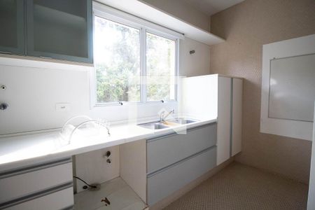 Casa de condomínio à venda com 340m², 4 quartos e 4 vagasCozinha