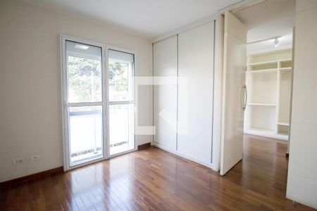 Casa de condomínio à venda com 340m², 4 quartos e 4 vagasSuíte 1