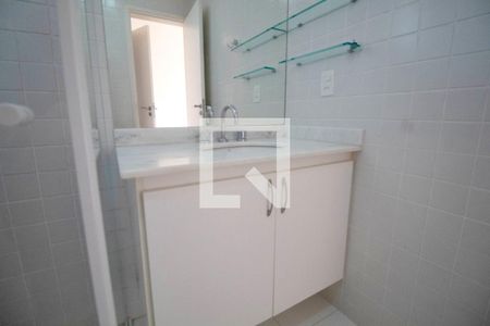 Casa de condomínio à venda com 340m², 4 quartos e 4 vagasBanheiro da Suíte 2