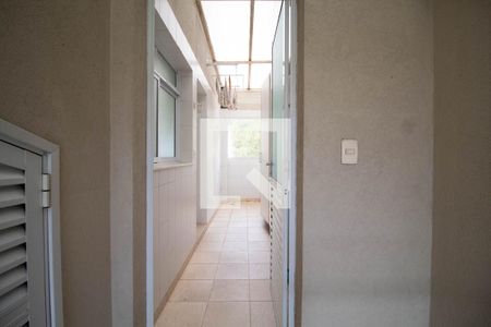 Casa de condomínio à venda com 340m², 4 quartos e 4 vagasÁrea de Serviço