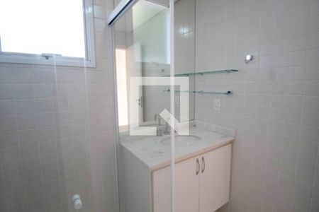 Casa de condomínio à venda com 340m², 4 quartos e 4 vagasBanheiro da Suíte 3