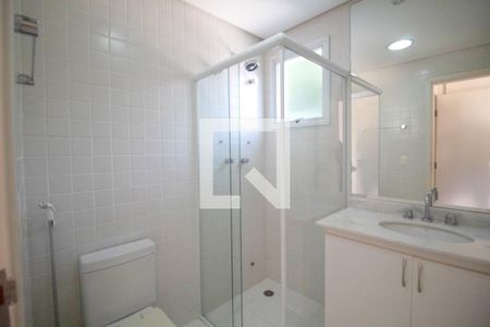 Casa de condomínio à venda com 340m², 4 quartos e 4 vagasBanheiro da Suíte 2