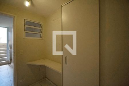 Casa de condomínio à venda com 340m², 4 quartos e 4 vagasQuarto de Serviço