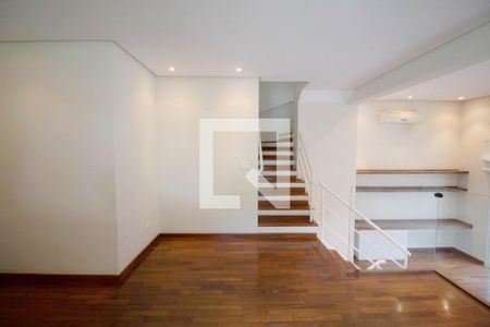 Casa de condomínio à venda com 340m², 4 quartos e 4 vagasSala de Jantar