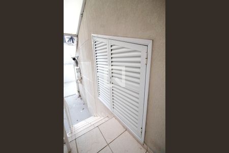 Casa de condomínio à venda com 340m², 4 quartos e 4 vagasDepósito