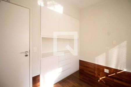 Casa de condomínio à venda com 340m², 4 quartos e 4 vagasCopa