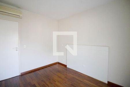 Casa de condomínio à venda com 340m², 4 quartos e 4 vagasSuíte 1