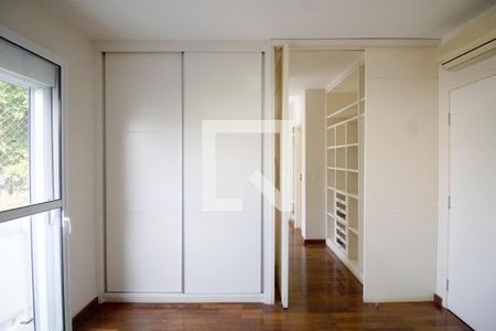 Casa de condomínio à venda com 340m², 4 quartos e 4 vagasSuíte 1