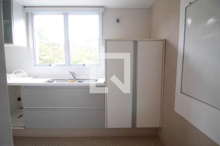 Casa de condomínio à venda com 340m², 4 quartos e 4 vagasCozinha