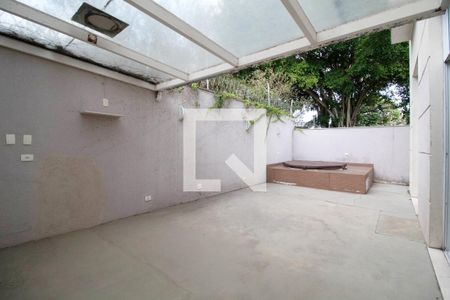 Casa de condomínio à venda com 340m², 4 quartos e 4 vagasQuintal