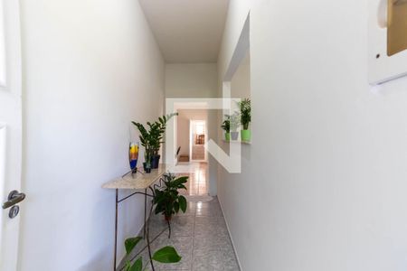 Hall de entrada de casa de condomínio para alugar com 2 quartos, 100m² em São Francisco, Niterói