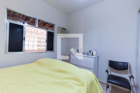 Quarto 1 de casa de condomínio para alugar com 2 quartos, 100m² em São Francisco, Niterói