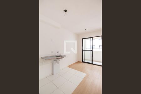 Cozinha de apartamento para alugar com 1 quarto, 24m² em Bonfim, Osasco