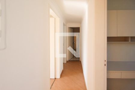 Corredor  de apartamento para alugar com 2 quartos, 70m² em Indianópolis, São Paulo