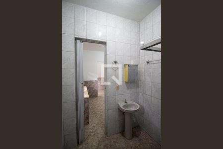Casa para alugar com 75m², 2 quartos e 1 vaga Casa para alugar com 75m², 2 quartos e 1 vagaBanheiro