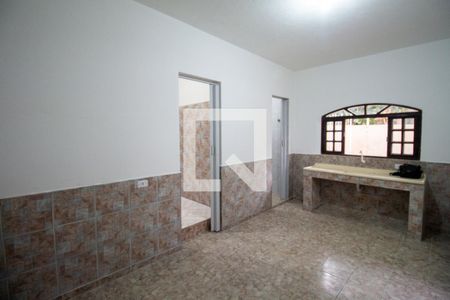 Cozinha de casa para alugar com 2 quartos, 75m² em Jardim das Oliveiras, São Paulo