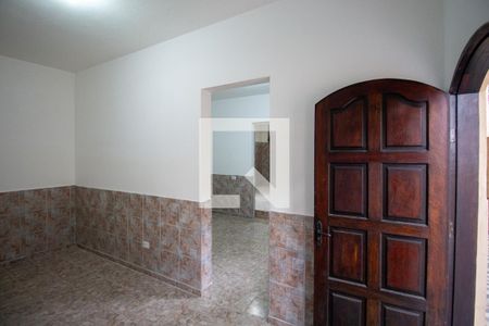 Sala de casa para alugar com 2 quartos, 75m² em Jardim das Oliveiras, São Paulo