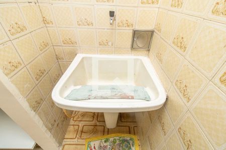 Apartamento para alugar com 73m², 2 quartos e sem vaga Apartamento para alugar com 73m², 2 quartos e sem vagaDetalhe da Área de Serviço