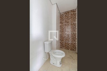 Banheiro  de apartamento à venda com 2 quartos, 47m² em Vila Dalila, São Paulo